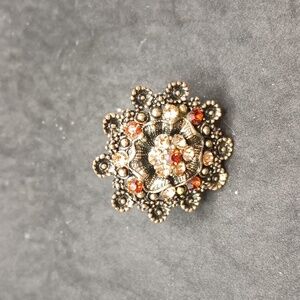 Bronze tone rhinestone flower shape adjustable ring
